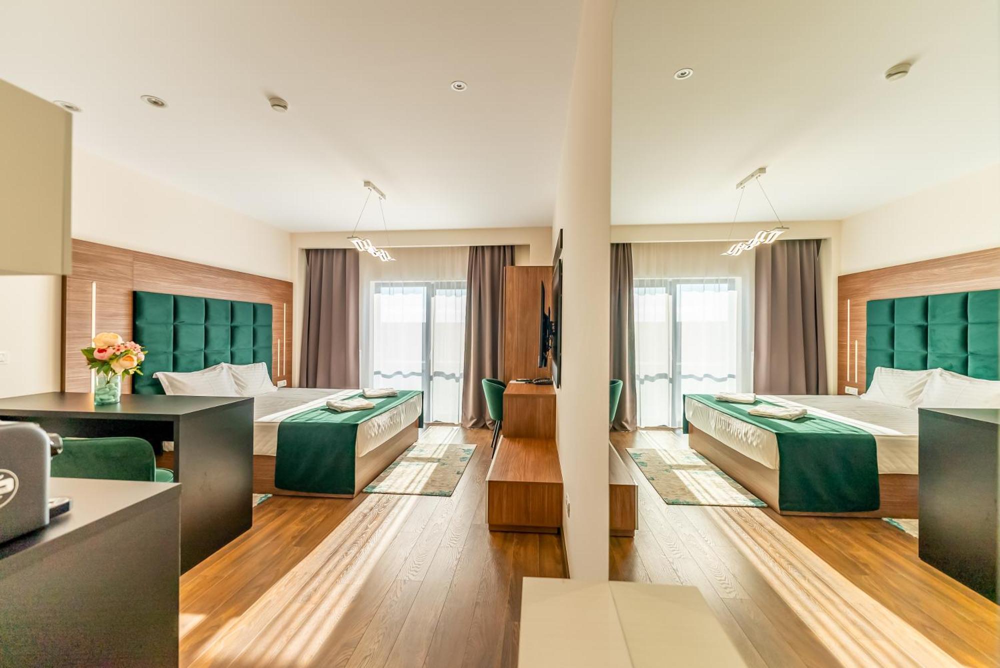 M City Aparthotel 아라드 외부 사진
